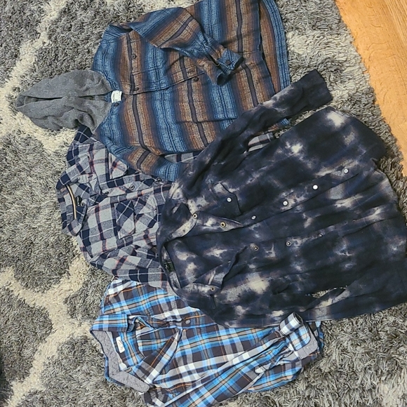 Long Sleeve Bundle Size 6/7 - Picture 1 of 1